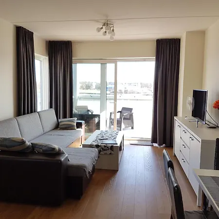 Riverstar Apartment *